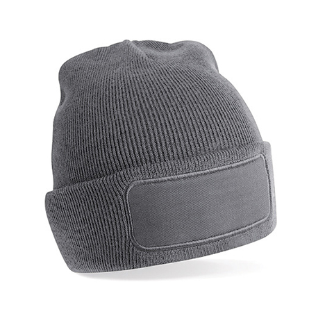 Czapki zimowe i akcesoria - Czapka dzianinowa beanie z łatką - Beechfield B445 - Graphite Grey - RAVEN - koszulki reklamowe z nadrukiem, odzież reklamowa i gastronomiczna